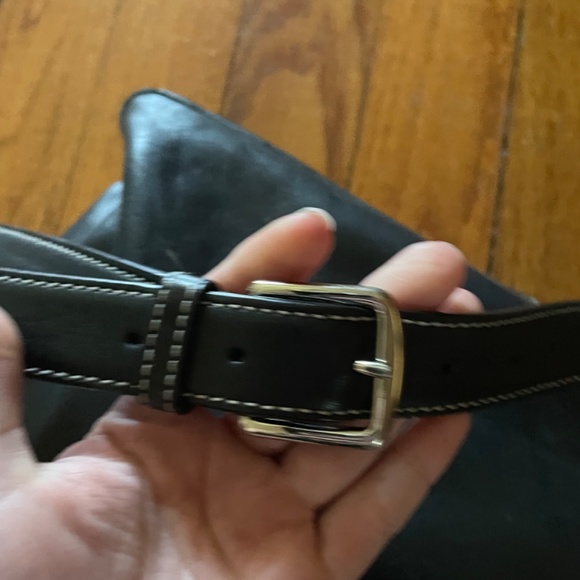 Authentic Coach Laptop Messenger - Picture 12 of 16